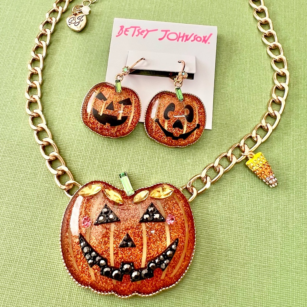 Betsey Johnson ‘Just Treats’ 2021 Pumpkin Jewelry Set  NWT!